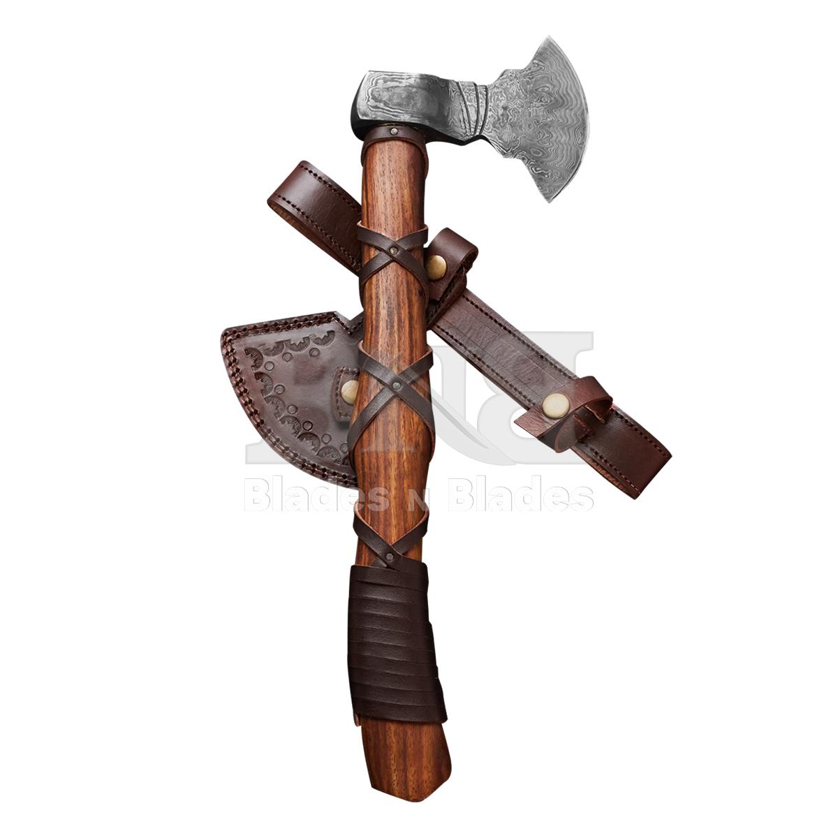 Damascus Steel
Leather Strip
Rose Wood Handle