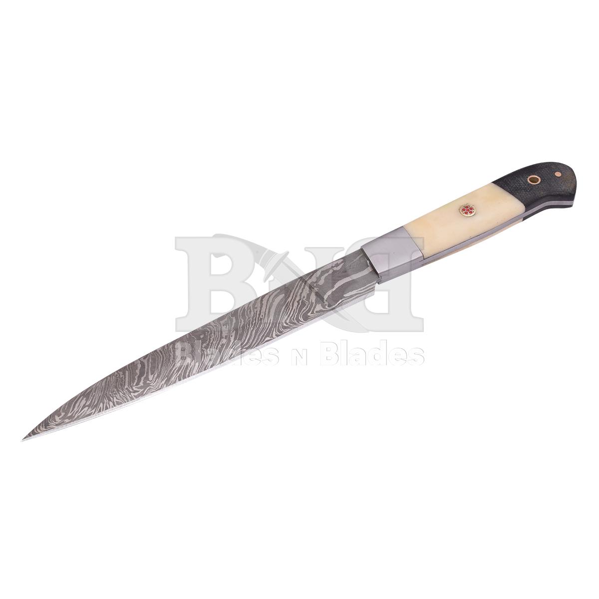 Fire Blade Pattern steel boster
White camel bone and black
micrta with brass pin and pipe