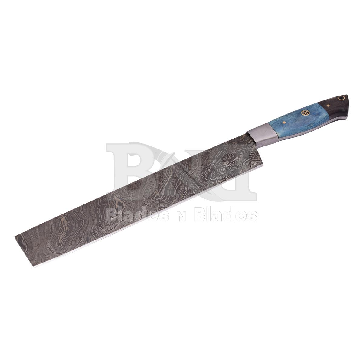 Twist Blade Pattern
Blue colour camel bone with black
Micrta with brass with micrta mean G10