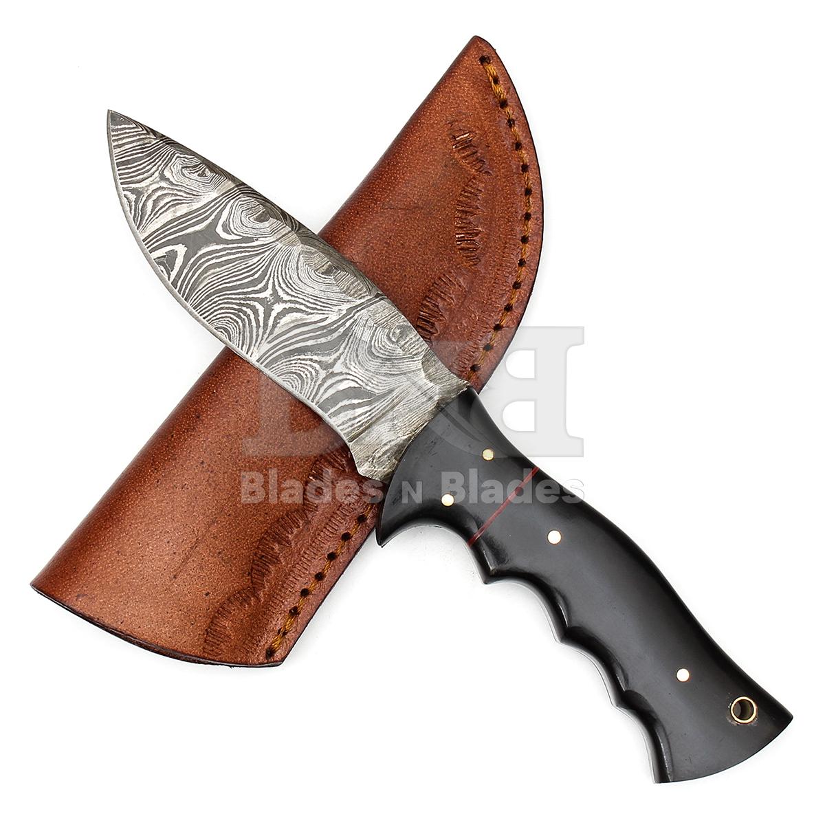 Ring Twist Pattern Blade
Hammered Finish Full Tang 
Buffalo horn Handle with Red Fiber Spacers