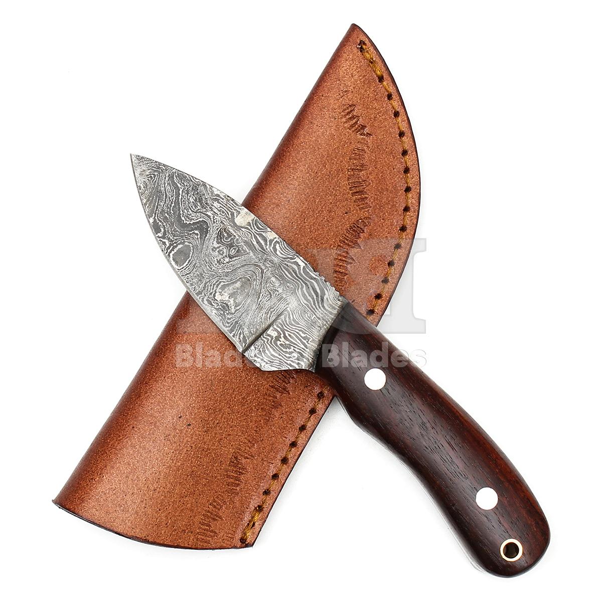 Ladder Pattern Blade
Full Tang with Filework
Rosewood handle