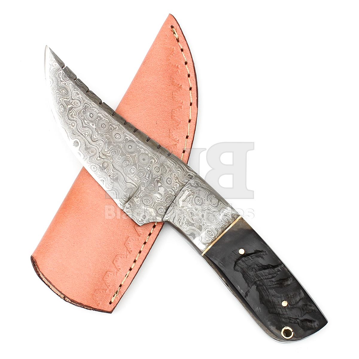Raindrop Pattern Blade
Damascus Steel Bolster
Full tang Ram hom Handle
with Brass Pin