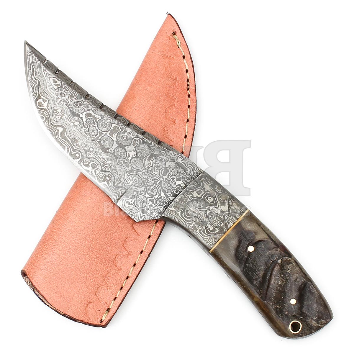 Raindrop Pattern Blade
Damascus Steel Bolster
Full tang Ram hom Handle
with Brass Pin