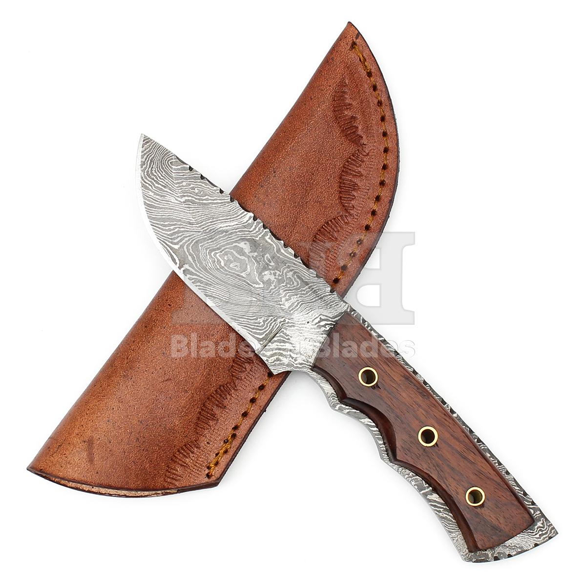 Twist Pattern Blade
Full Tang Filework
Rosewood Handle