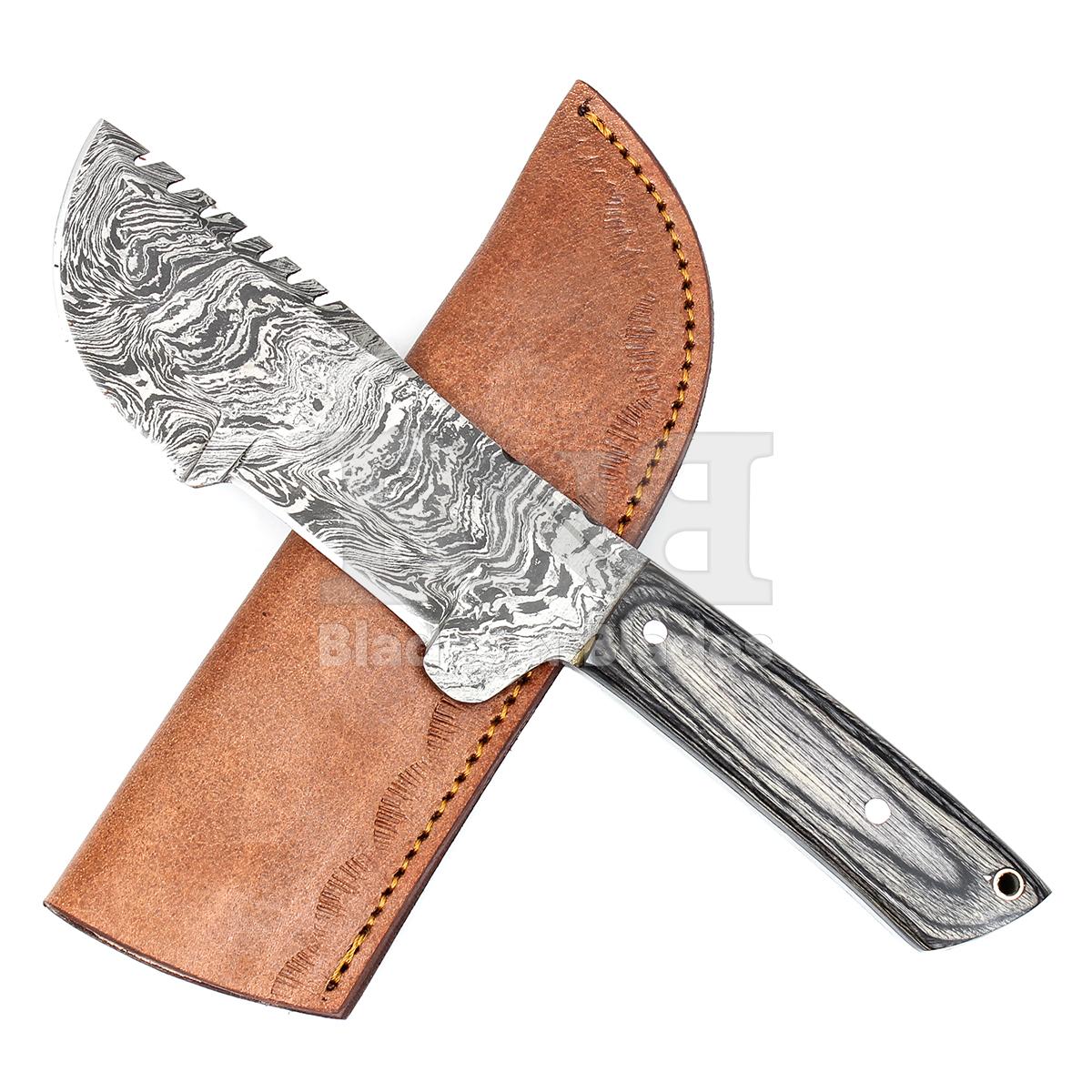 Twist Pattern Blade
Damascus Steel Bolster Full Tang Gray Color Handle