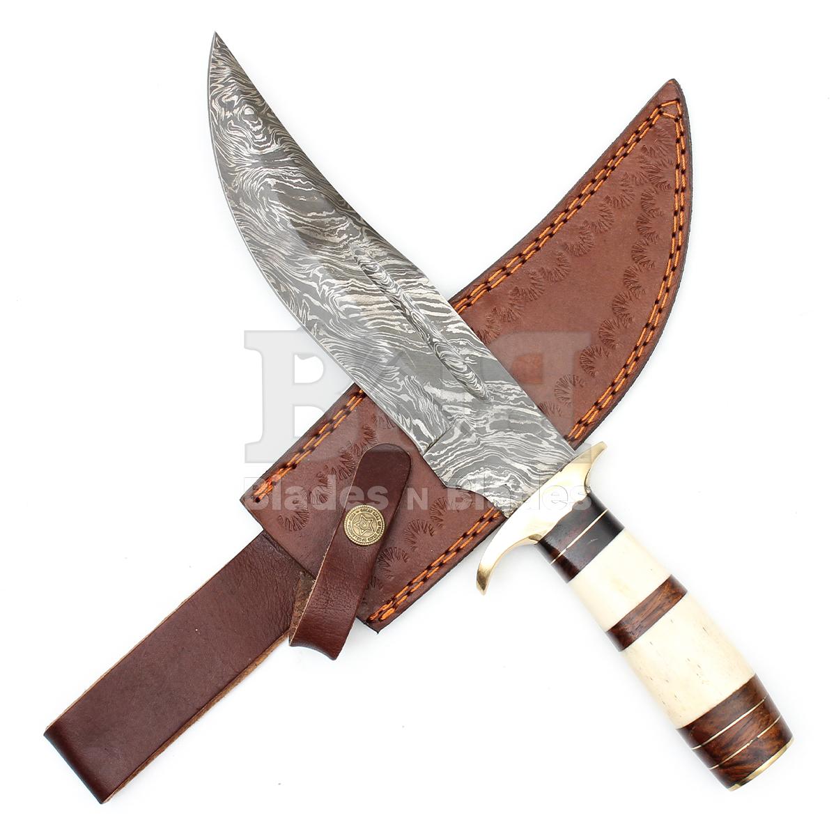 Twist Pattern Blade
with Brass Guard
Hidden Tang Camel Bone
& Rosewood Handle